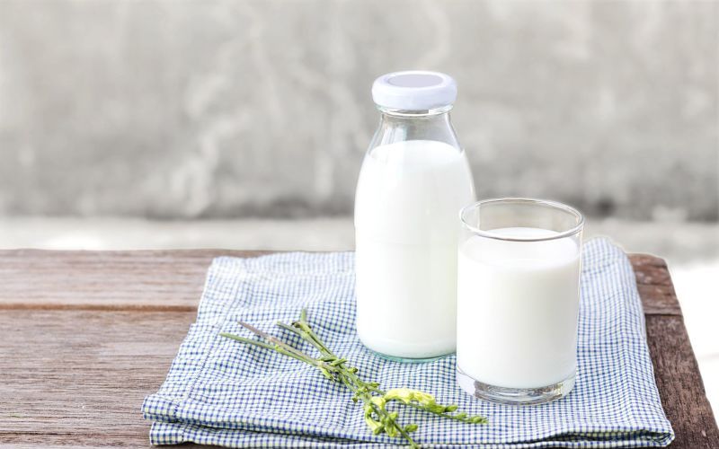 Cách dưỡng ẩm cho da khô đơn giản bằng sữa tươi