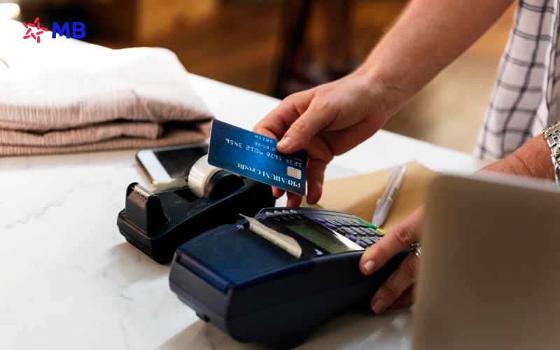 Kiểm tra hạn mức thẻ tín dụng bằng Internet Banking