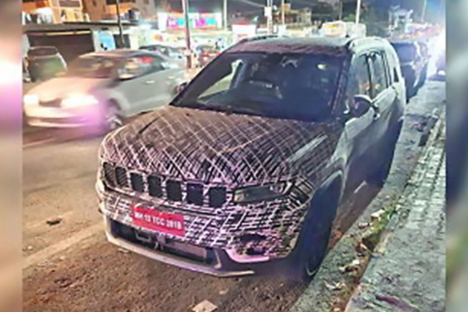 Jeep Meridian Facelift Spied
