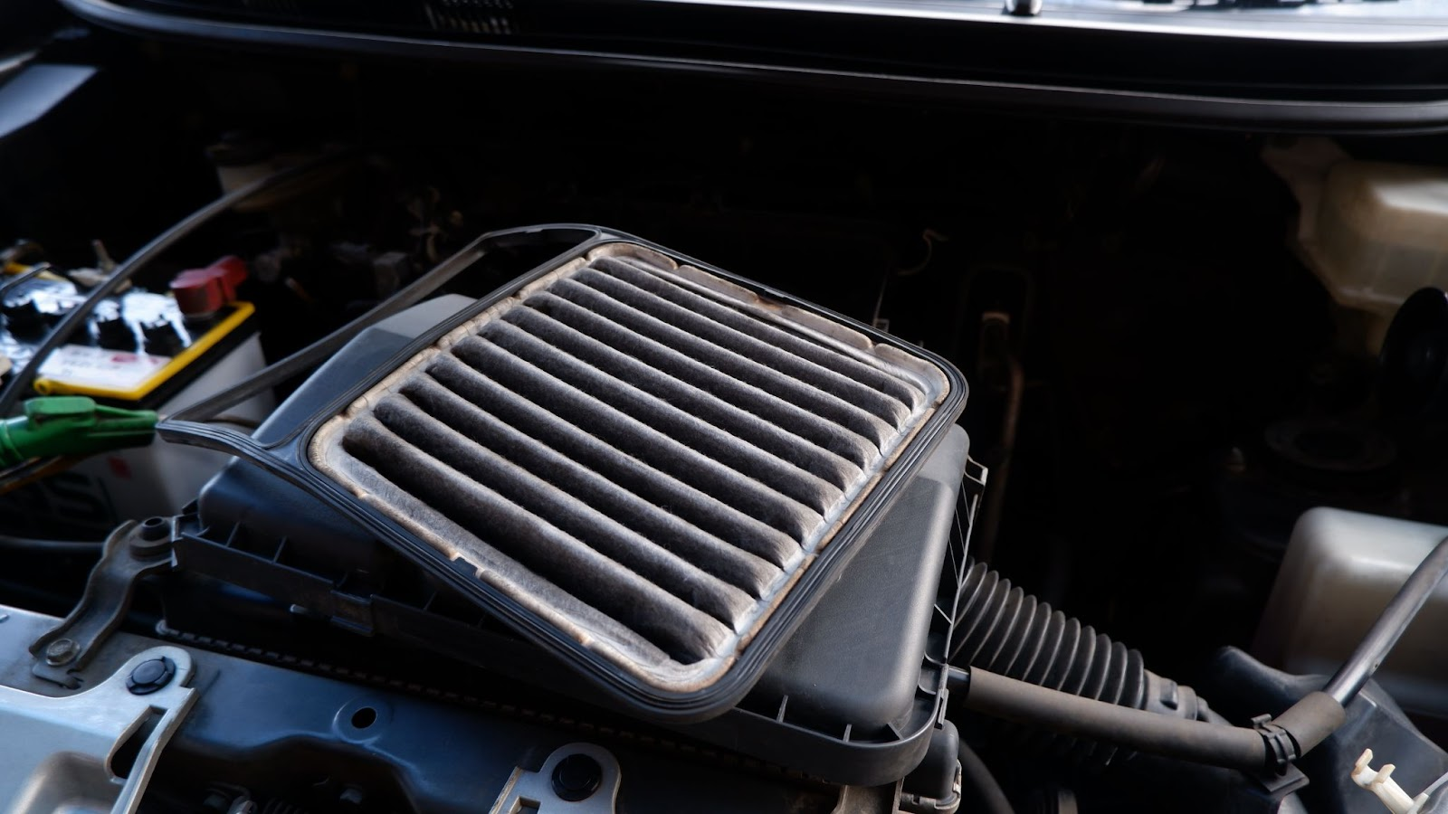 Tips Perawatan Filter Udara untuk Performa Mobil Agya Bekas
