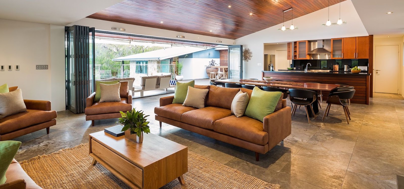 Elite Wanderlust Luxe Pathways