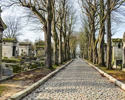 รูปภาพสุสานแปร์ลาแชส (Père Lachaise Cemetery) in Paris
