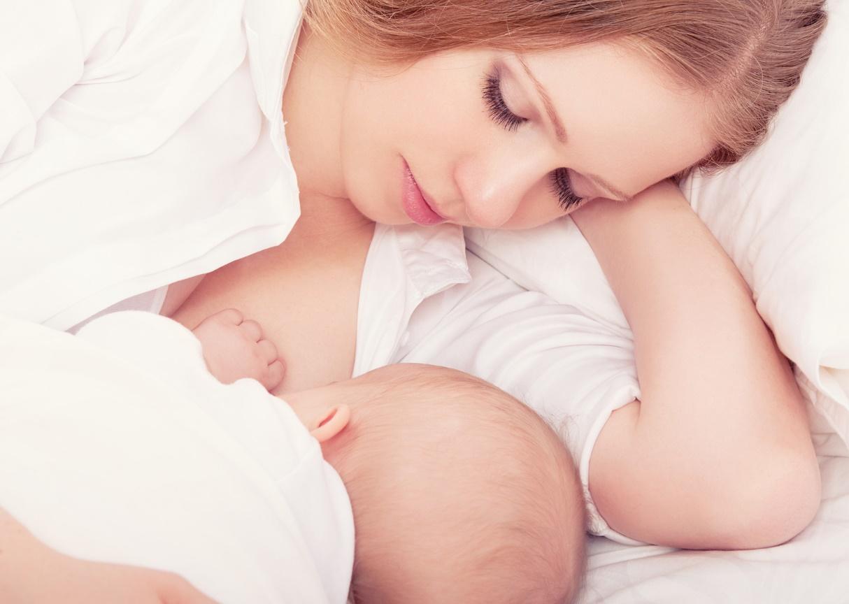 Right Age To Breast Feed Your Child - Parents Talks