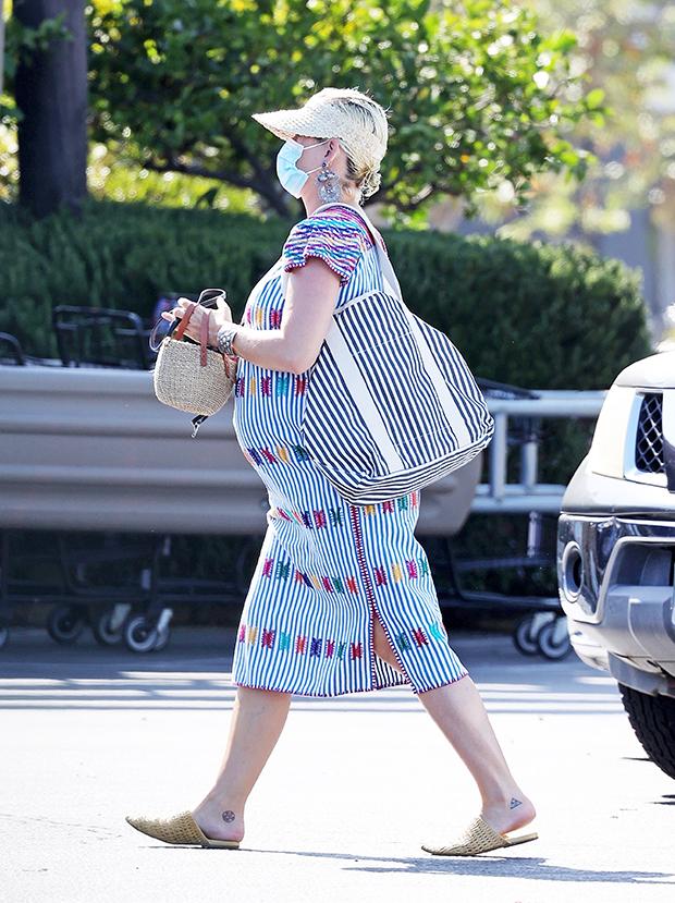 Katy Perry Shows Growing Baby Bump In Sundress While Shopping — Pics –  Hollywood Life