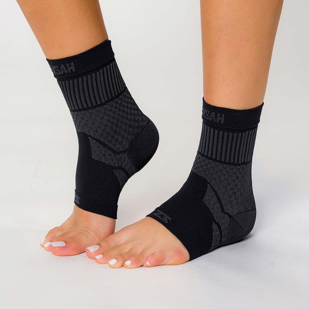 https://www.zensah.com/cdn/shop/products/WEB_anklegreypair_5000x.jpg?v=1633532665