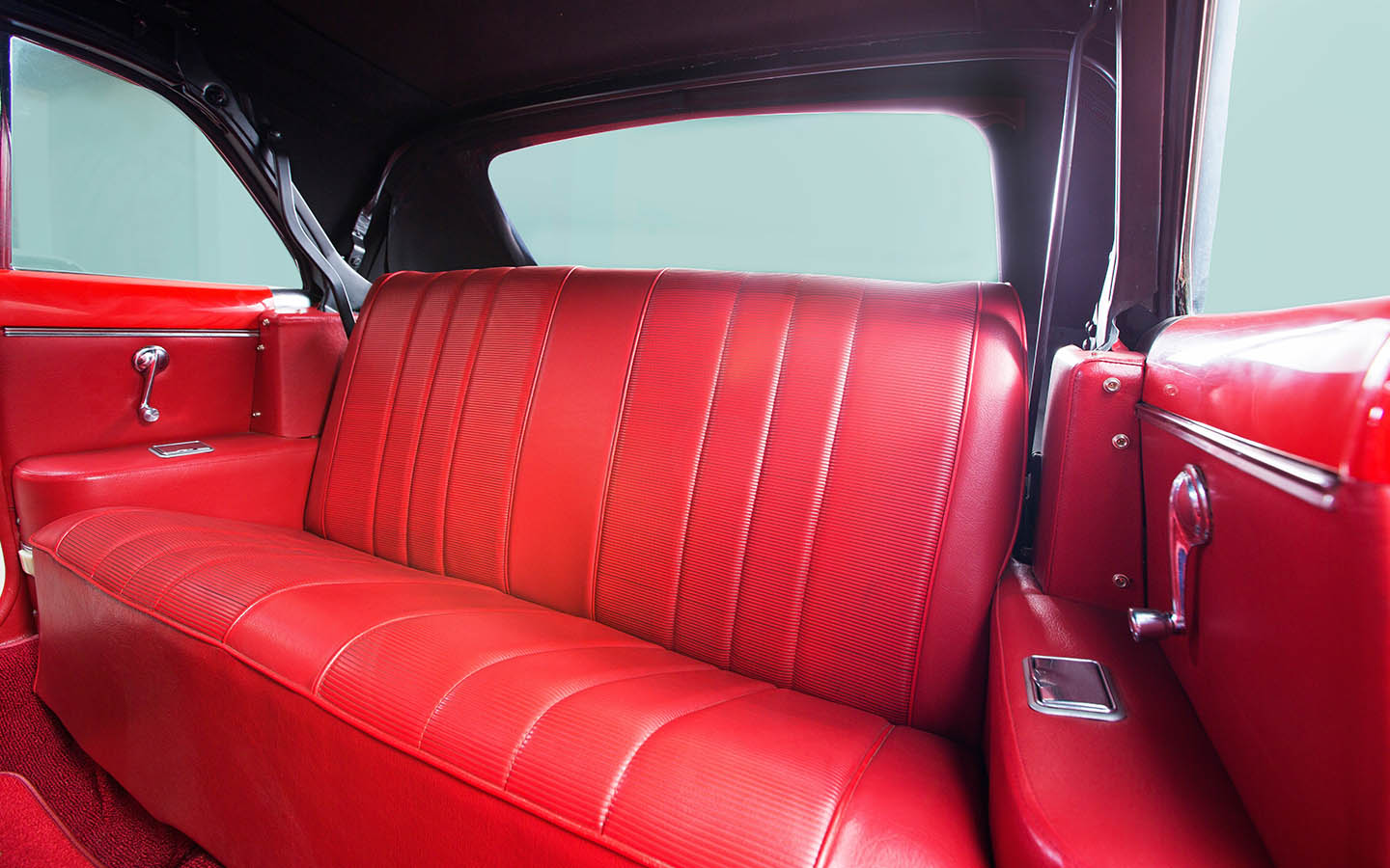 Benches as car seats in older cars