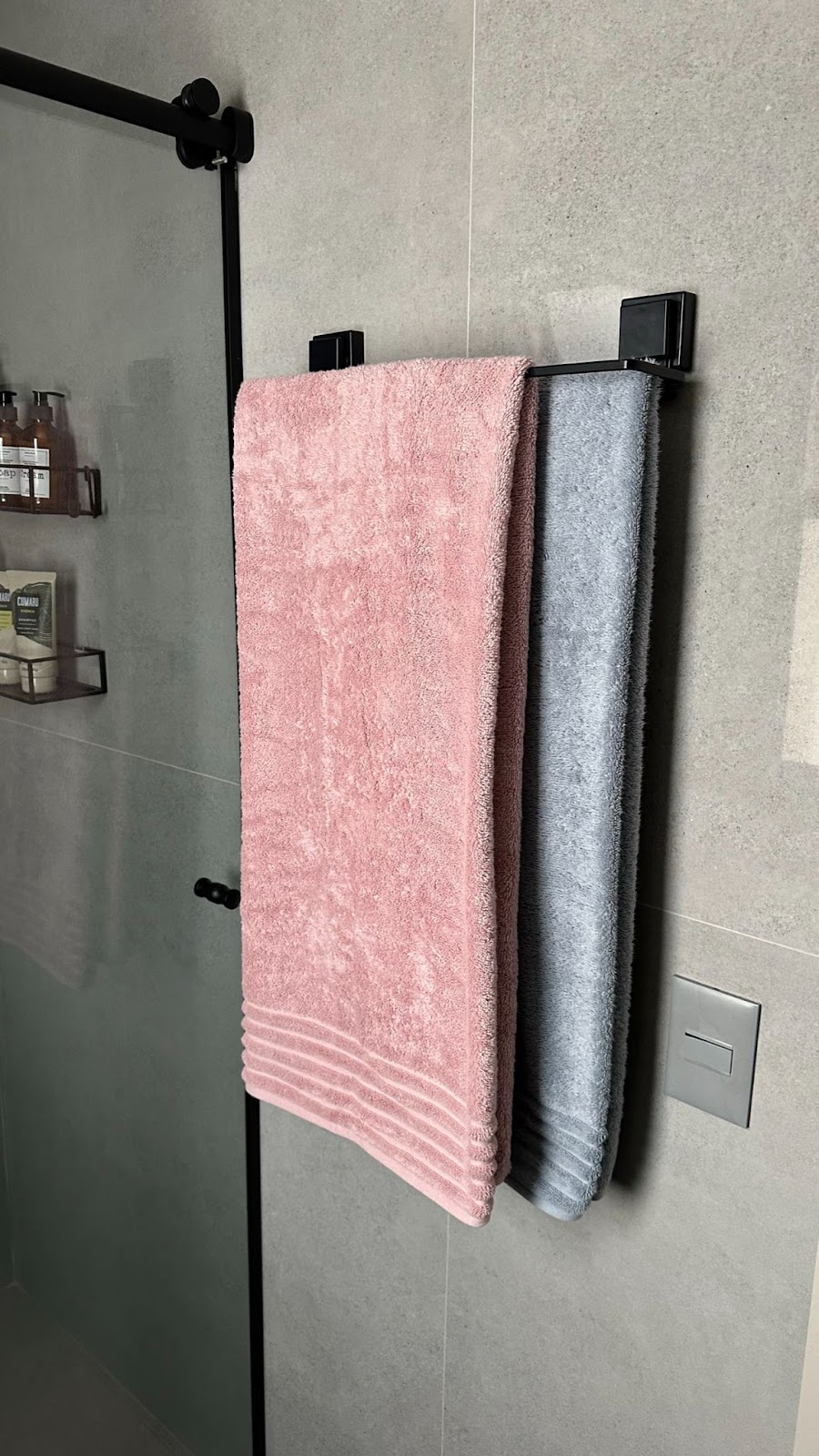 receber visitas toalhas trussardi