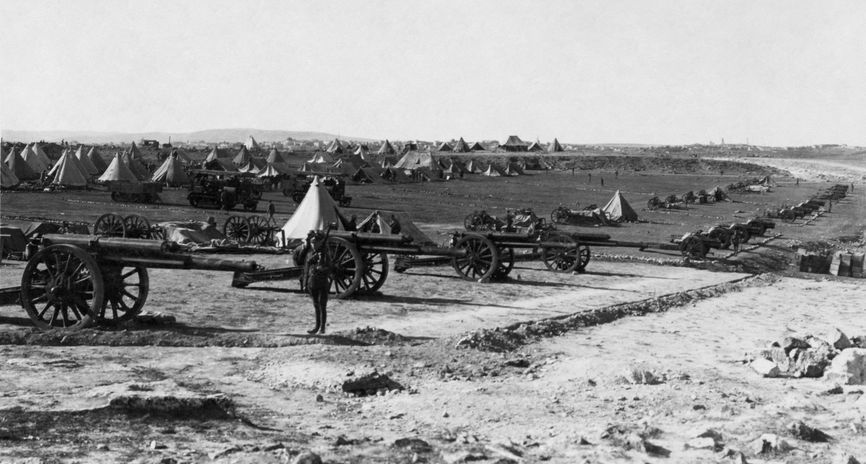 Британська артилерія під час битви за Єрусалим, 1917 рік