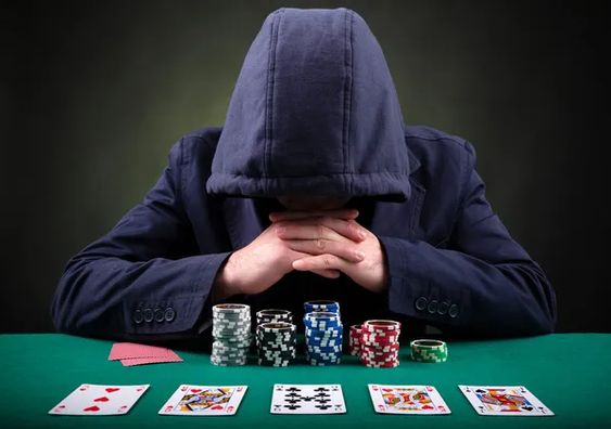  Poker Mindset  BY  KUBET