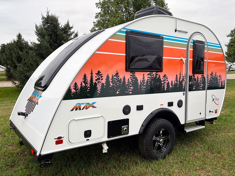 10 Best Small Camper Trailers with Bathrooms - Little Guy Mini Max Exterior