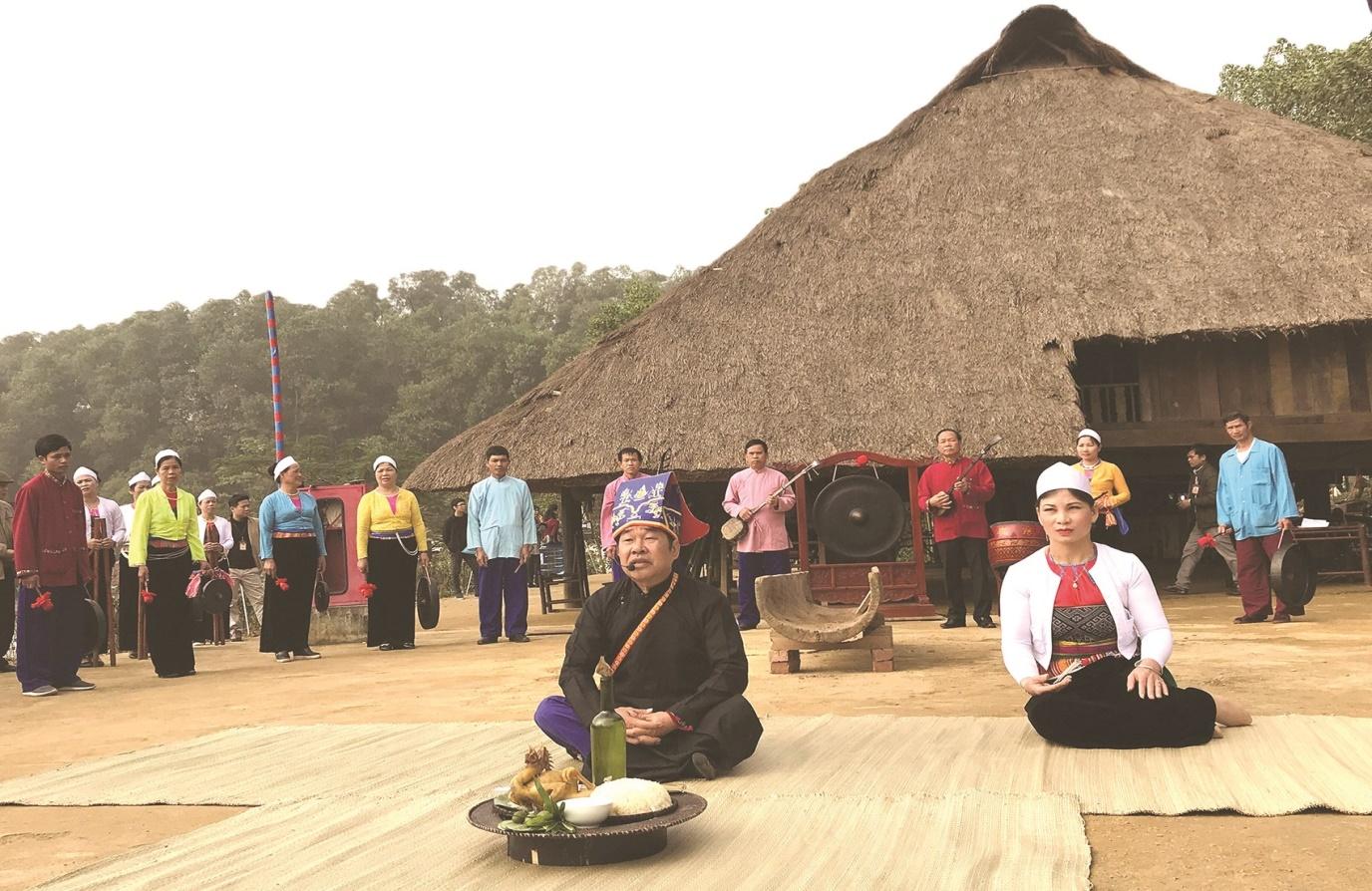 Người Mường thường sử dụng mo trong các nghi lễ