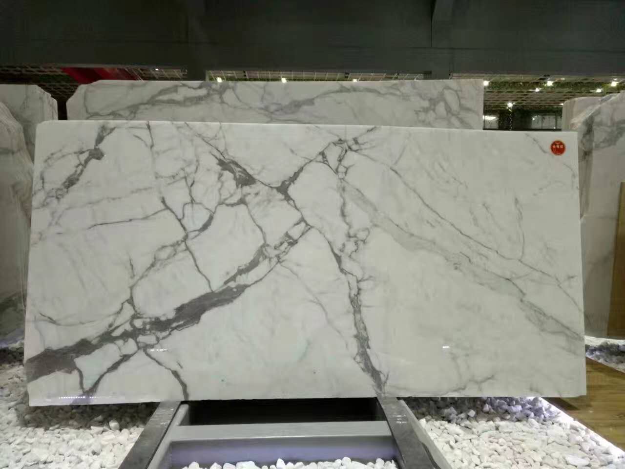 Marmer Carrara dan Marmer Statuario, Pilih Yang Mana? - Marmer Statuario