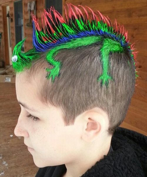 Picture of a boy rocking a lizard hair dye for the event