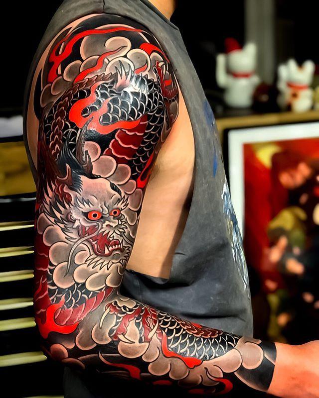 Search inspiration for a Japanese tattoo. | Japanese sleeve tattoos,  Samurai tattoo sleeve, Traditional japanese tattoo sleeve