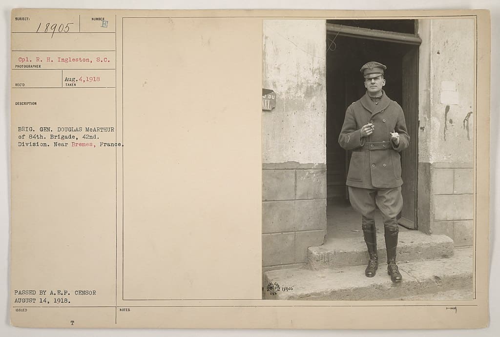 An image showing an identification card for Freemason Douglas MacArthur circa 1918.