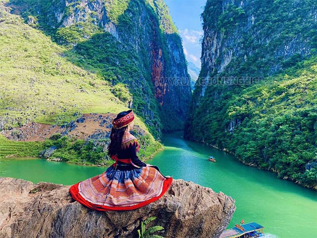 Chiêm ngưỡng trọn vẻ đẹp của sông Nho Quế từ đèo Mã Pí Lèng