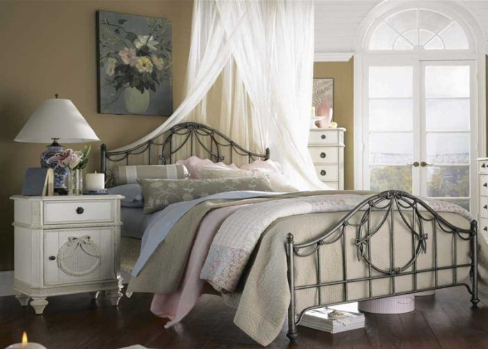 Decor phòng ngủ vintage thường sử dụng màu trắng là gam màu chủ đạo, sau đó dần mở rộng sang những gam màu trung tính 