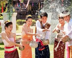 Lễ hội ẩm thực trong lễ hội Songkran Thái Lan