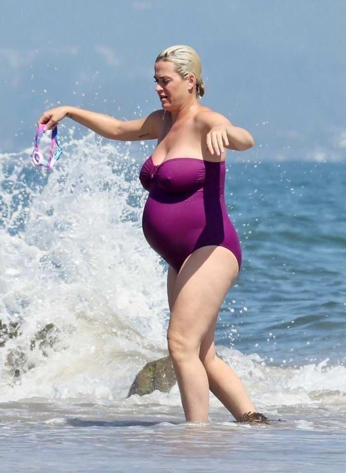 Katy Perry Put her Growing Baby Bump on Full Display at Malibu Beach | Katy  perry, Fuchsia swimsuit, Malibu beaches