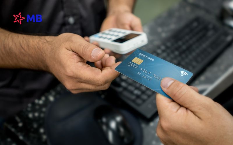 Hạn mức thẻ tín dụng là gì?