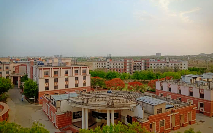 Jaipur National University 