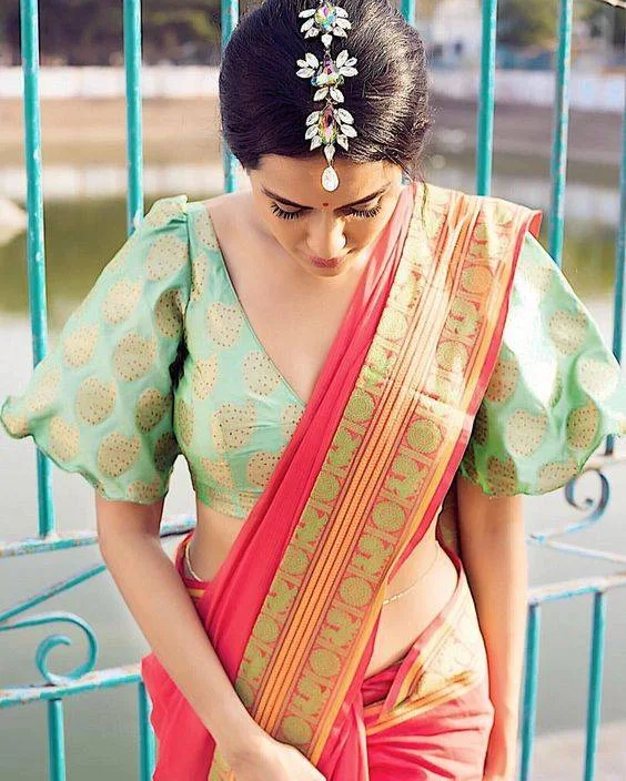 15 Trendy Blouse Designs to Flaunt Your Saree Look