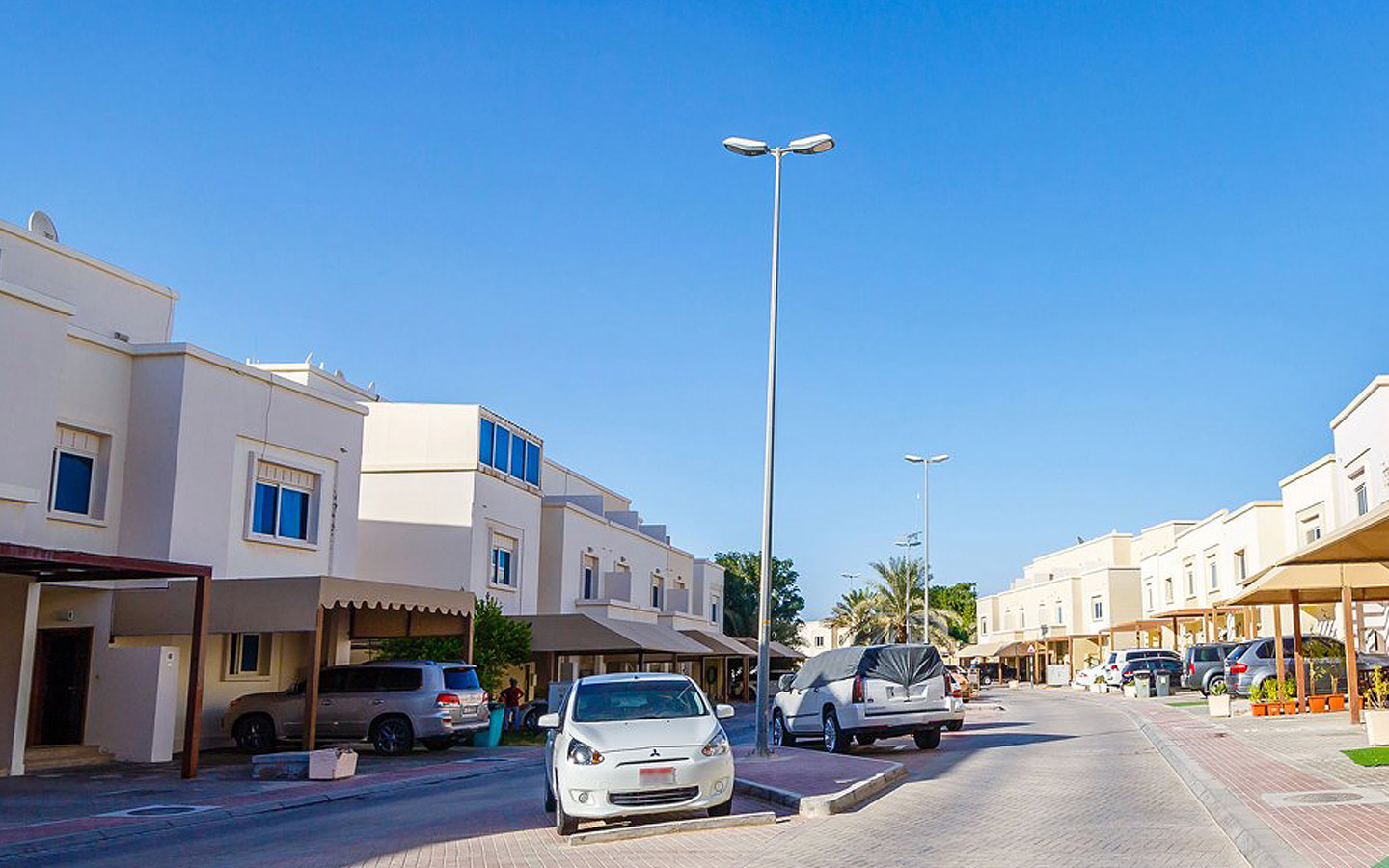 Villas in Al Reef Downtown with ambient parking spaces