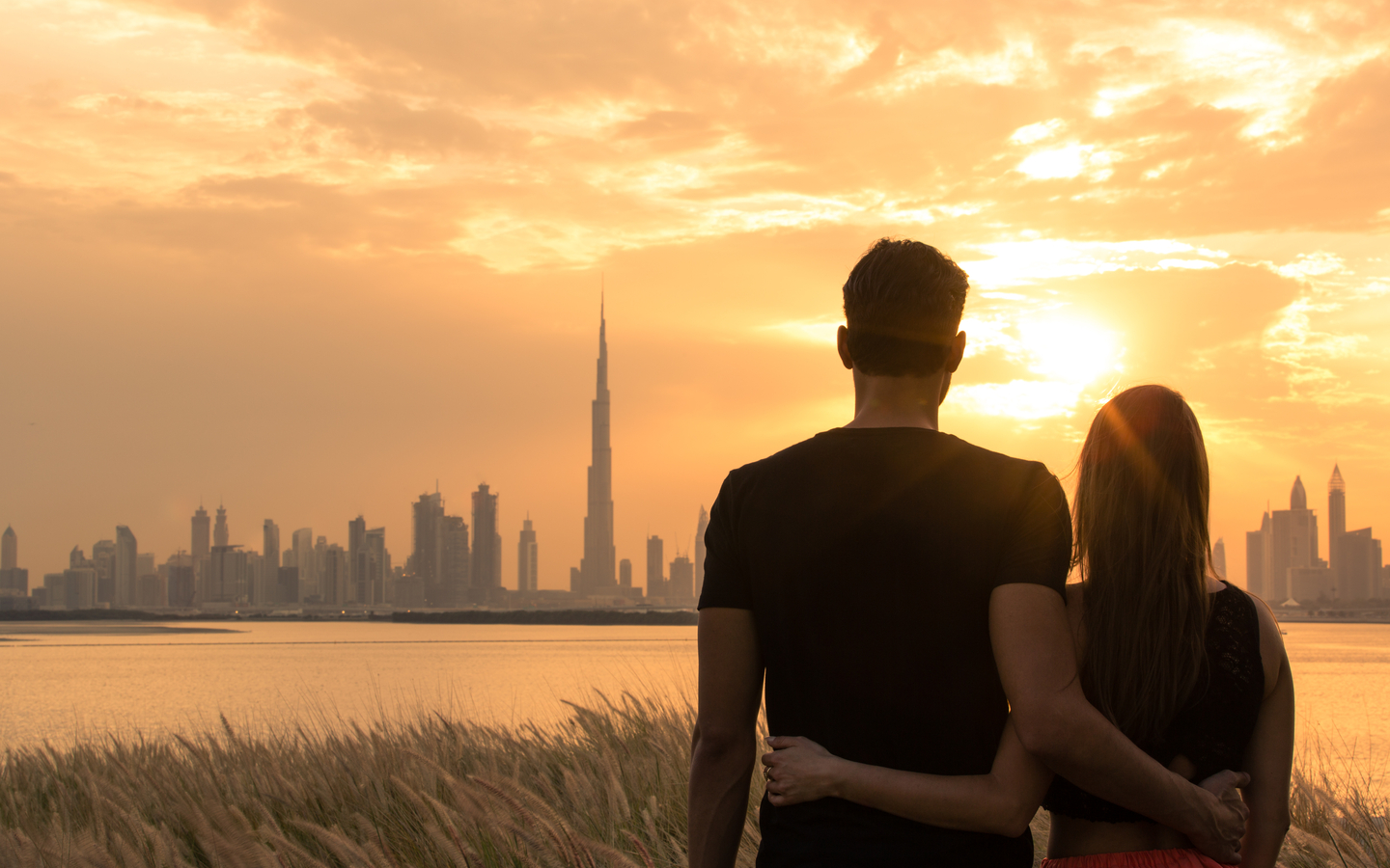 best option for couples in dubai is to avoid PDA