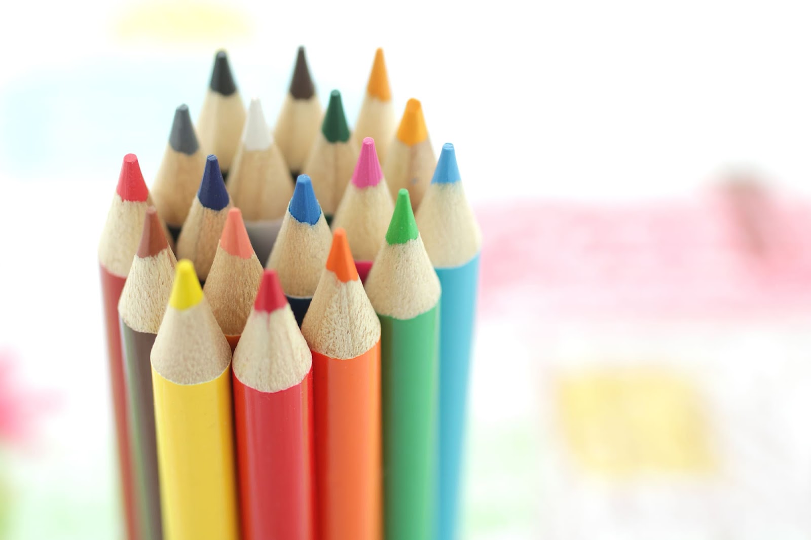 子どもの塗り絵遊びではどんなペンを使えばいい？