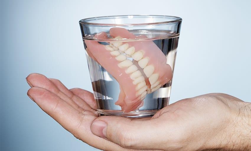 emergency denture in Toronto