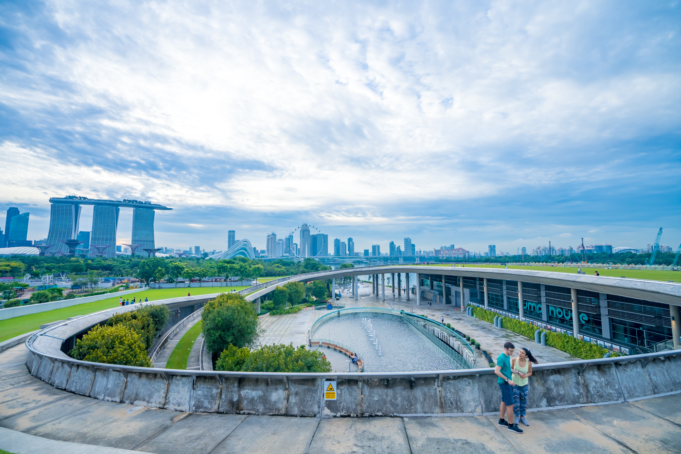 Đi dạo trên đỉnh Marina Barrage