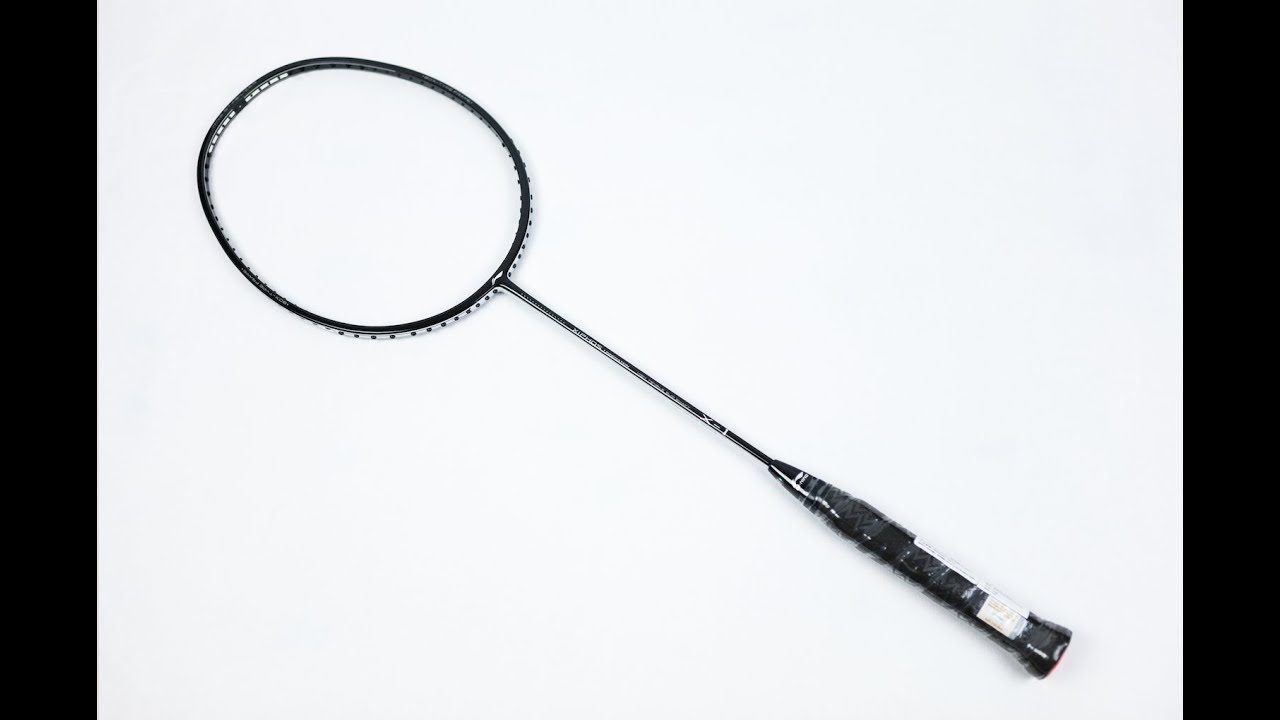 Lining xiphos x-1 (Photo: YouTube: Racquet Champion)