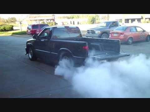 Extreme S10 Burn Out - YouTube