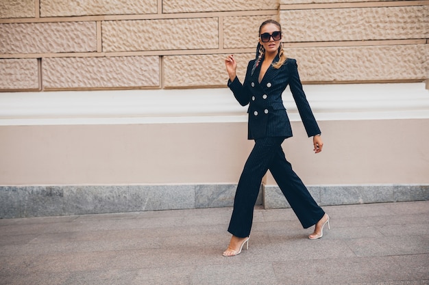 Style Sway Elegance Unleashed