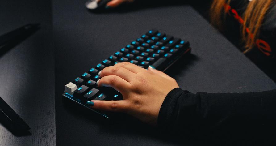 Engineered to Win: Logitech Unveils G PRO X 60 LIGHTSPEED Gaming Keyboard with KEYCONTROL Technology