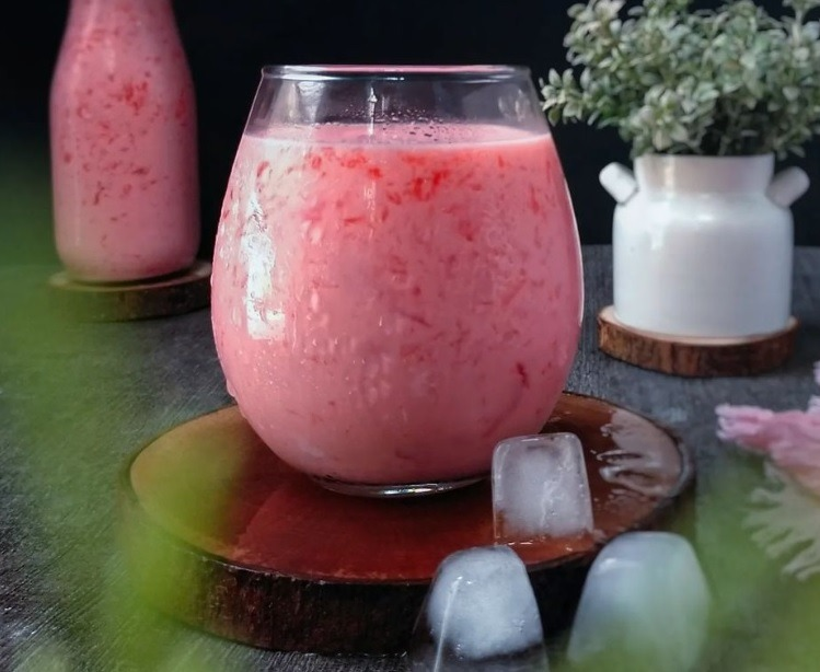 minuman segar untuk lebaran es lumut strawberry