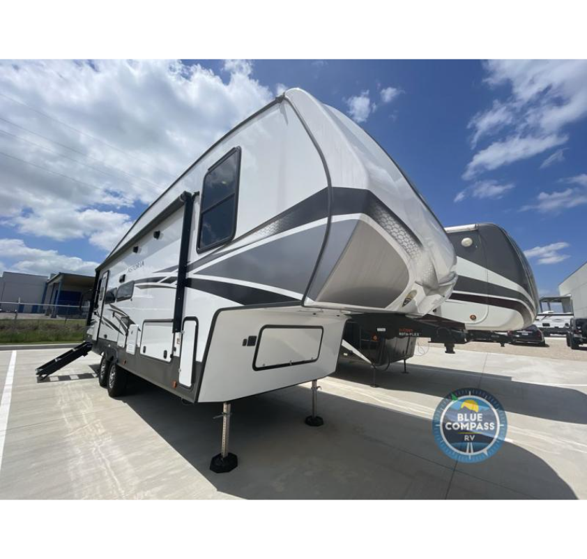Find more great deals on fifth wheels at UsedRVs.com