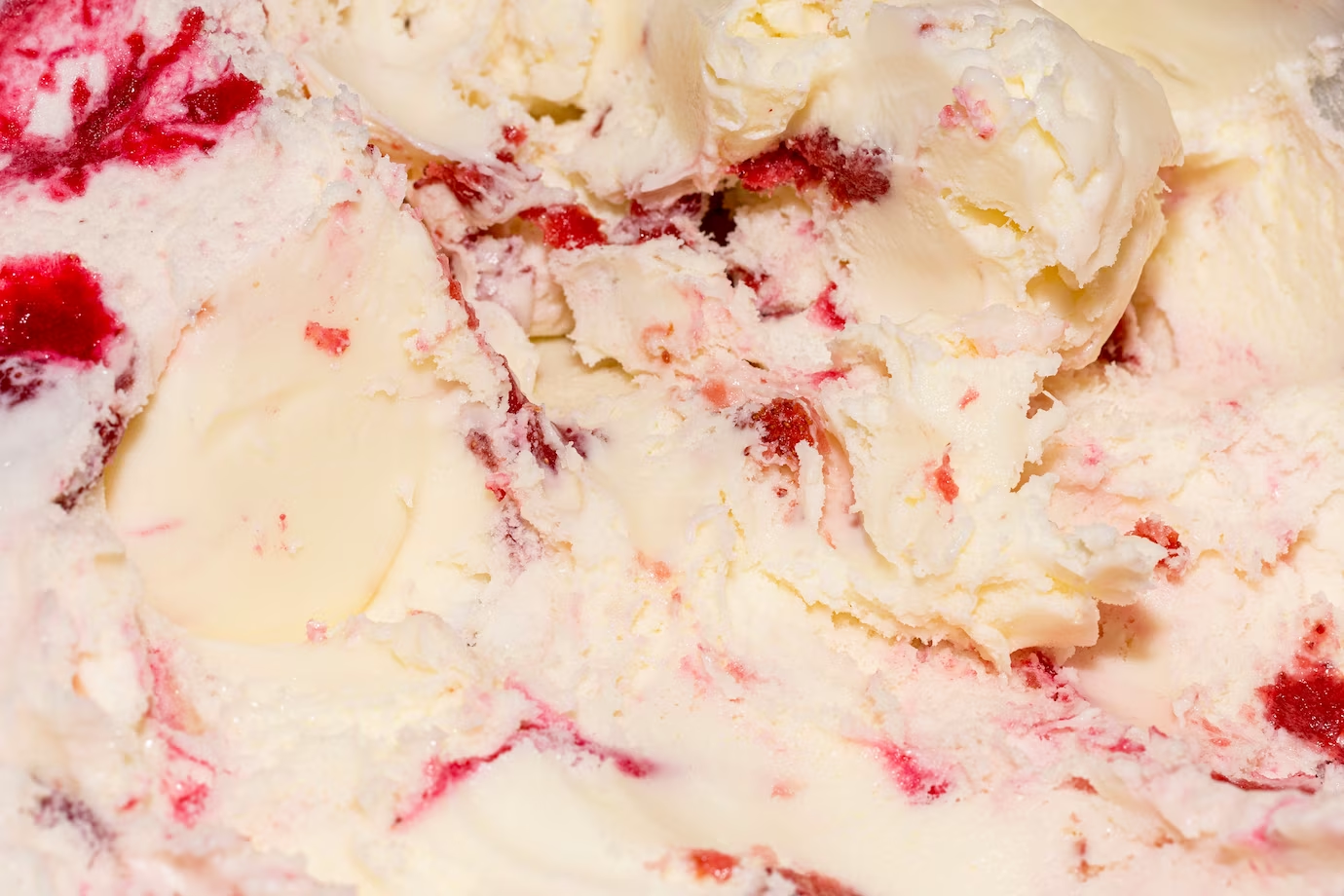 Dessert di rambutan con gelato alla vaniglia