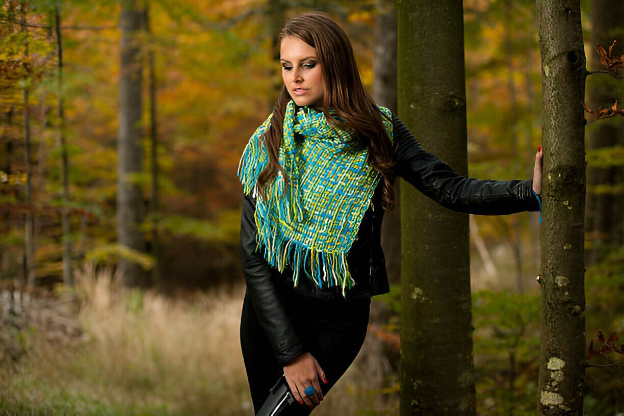 Shawls with leather jacket