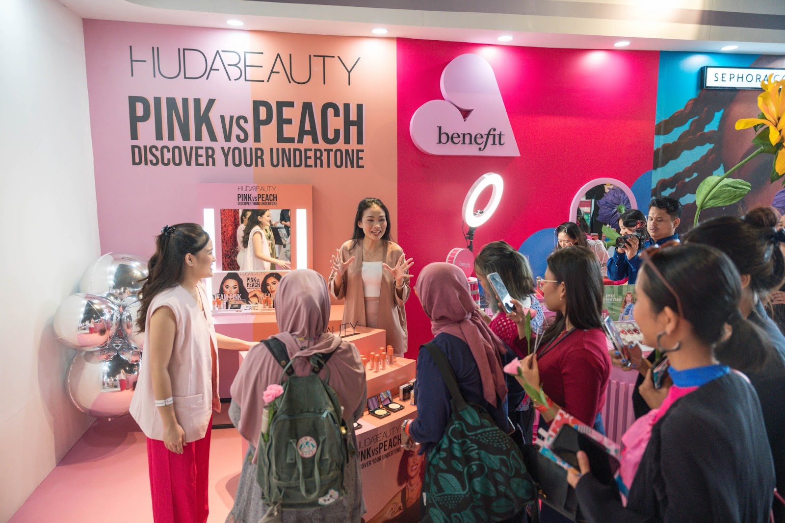 Acara ‘House of Sephora’ yang memperkenalkan puluhan brand mendunia yang akan masuk ke Sephora Indonesia. 