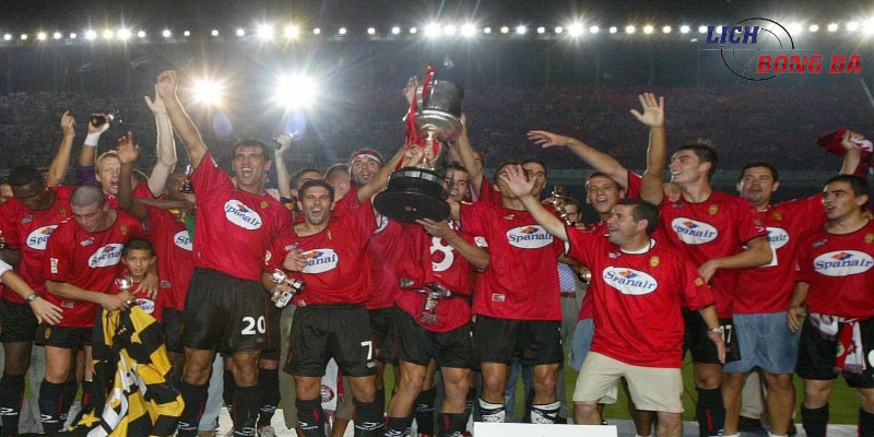 CLB bóng đá Mallorca vô địch Cúp Nhà vua Tây Ban Nha 2002/2003
