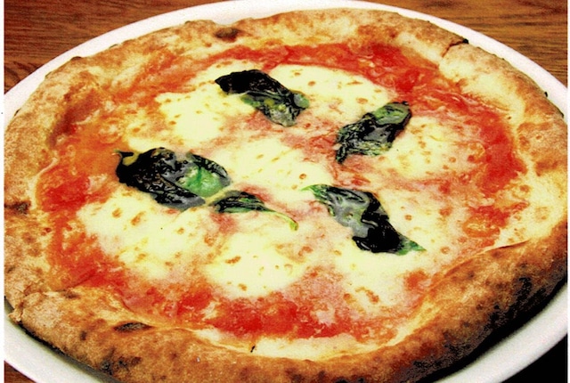 10、【ピザ】Pizzeria Bar OTTO