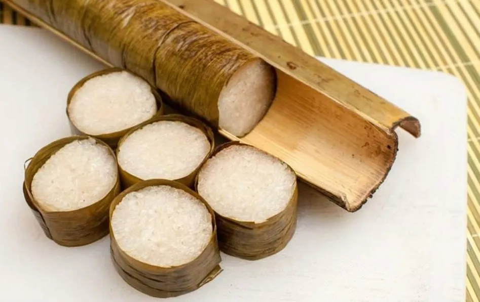 Kolo (Nasi Bambu), makanan khas NTT (Photo: Labuan Bajo)