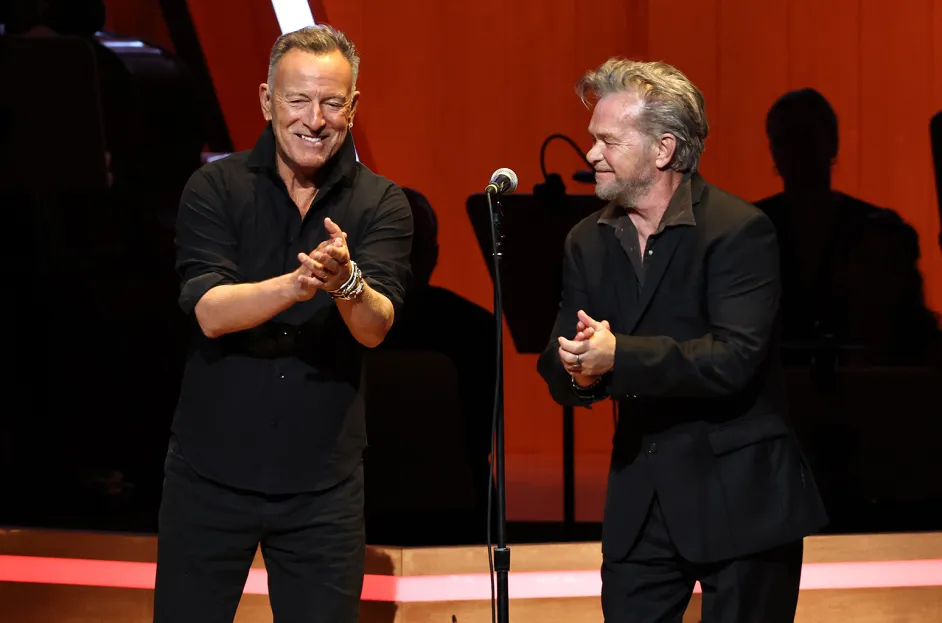 Imagem de conteúdo da notícia "Bruce Springsteen retorna aos palcos para uma apresentação beneficente" #1