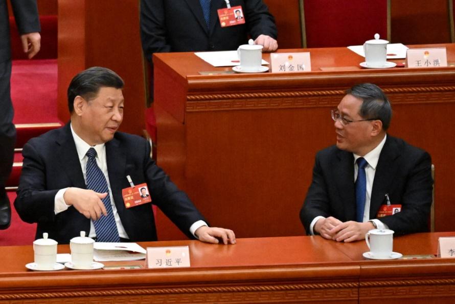 Trung Quốc bối rối cả trong lẫn ngoài, tự loạn trận cước trước Hoa Kỳ