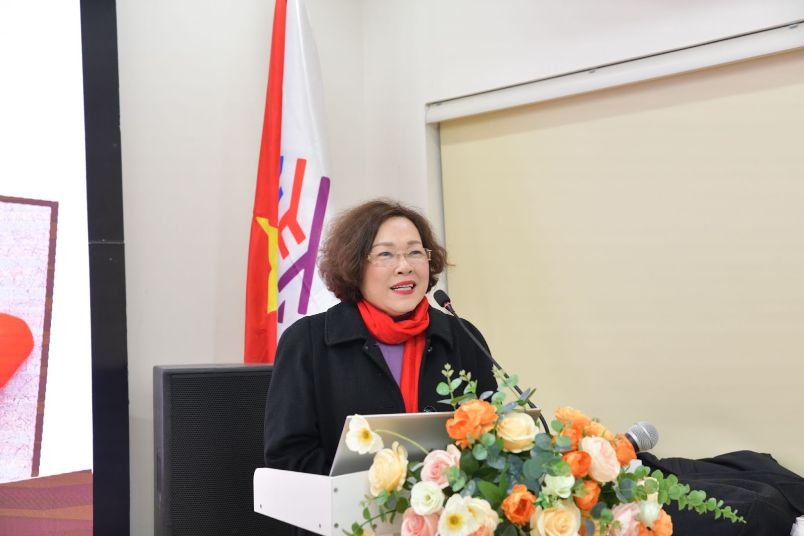 Assoc. Prof. Dr. Nguyễn Thị Mỹ Lộc, the Director of VFPI