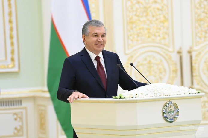 Prezident Shavkat Mirziyoyev ilk marta bosma nashrga intervyu berdi |  UzReport.news