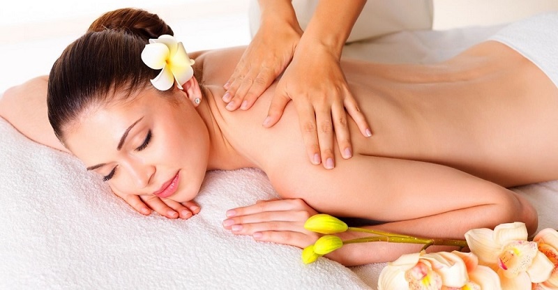 Massage toàn thân là gì?  7 bước thực hiện tại nhà đơn giản