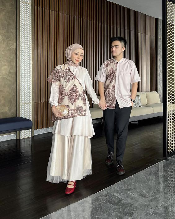 outfit lebaran 2024 baju couple