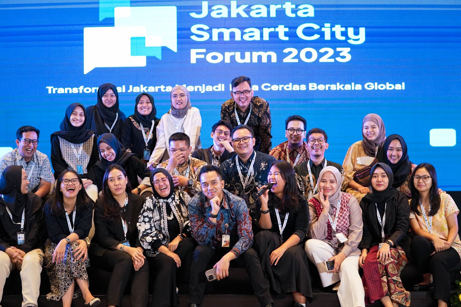 Peserta dan panitia Jakarta Smart City Forum 2023.  Foto: Eva Simorangkir/Jakarta Smart City